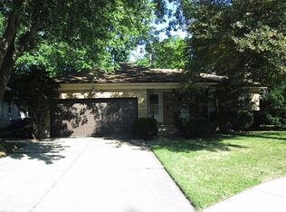 6860 N Loron Ave, Chicago, IL