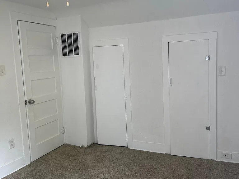 1108 Twaddell Dr — Photo 25