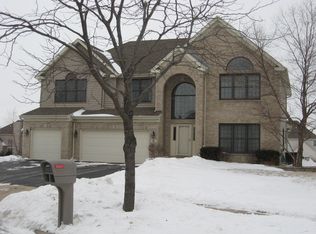 4 Blackwolf Ct, Algonquin, IL 60102