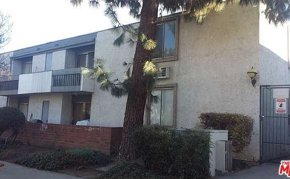 5th image of 18620 Hatteras St Unit 272
