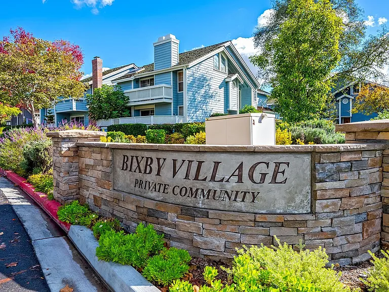 620 Holbrook Ct #101 — Photo 48
