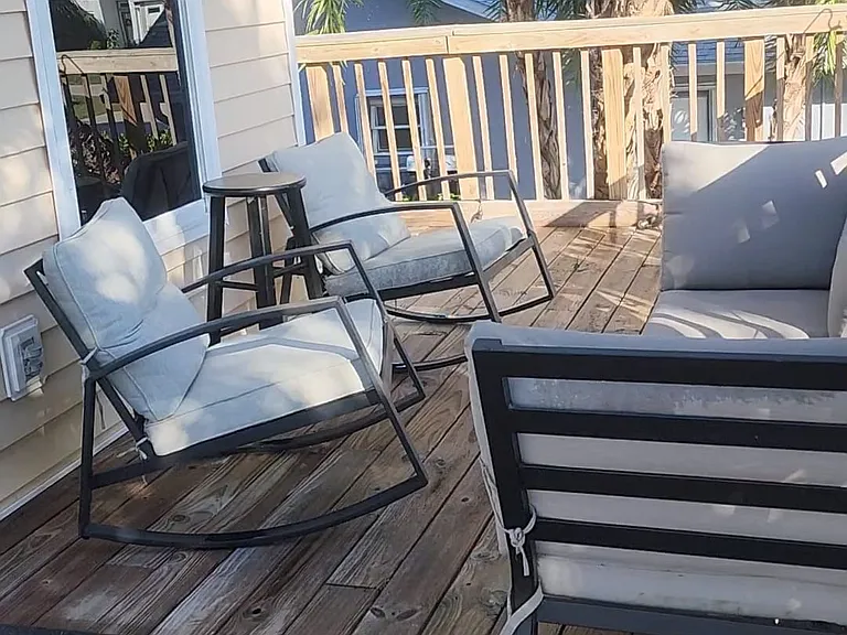 Phlox Dr — Photo 9