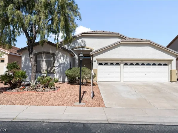 8405 Bonnie Blue St, Las Vegas, NV 89143