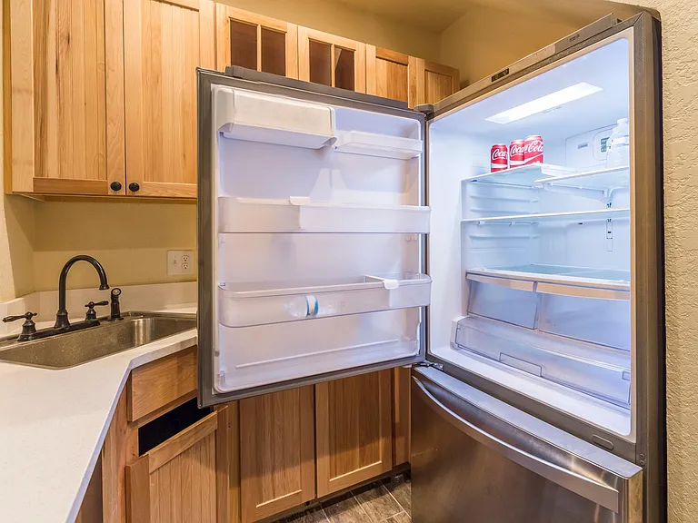 Kitchen- Pro
The fridge is going to be replaced in July 2022