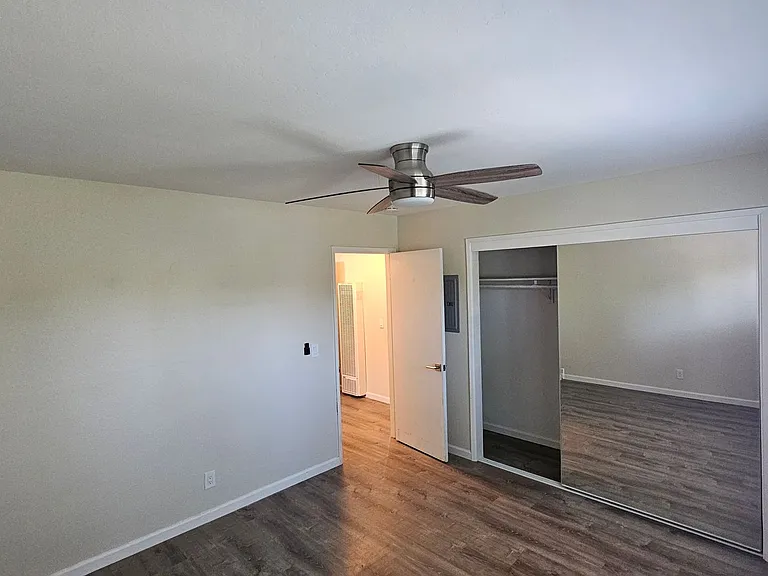3381 Monroe St — Photo 26