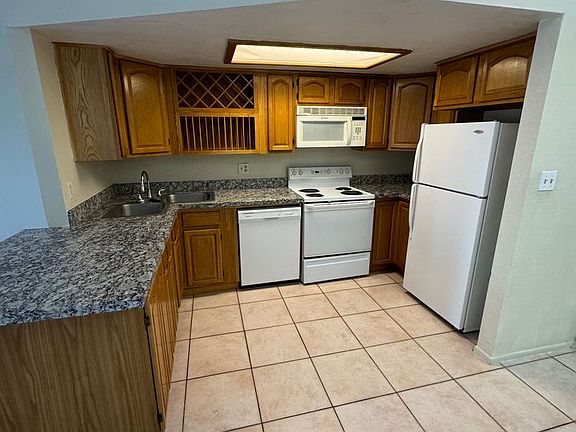 2nd image of 16402 N 31st St Unit 119