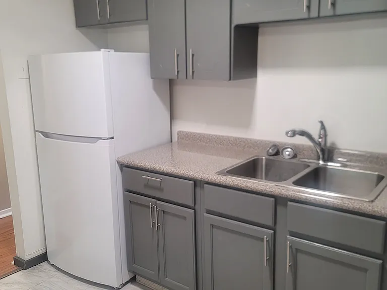 108 N Belvedere Blvd #10 — Photo 1