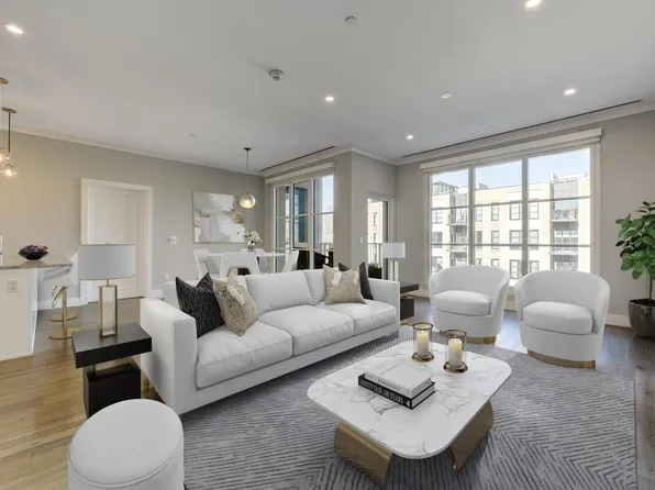 100 Garvies Point Road #1205, Glen Cove, NY 11542