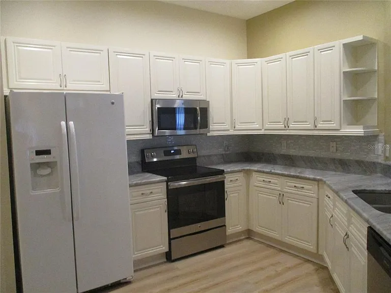 1256 Corinth Greens Dr — Photo 8