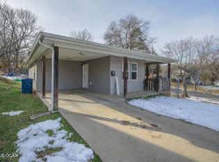 701 S High St, Neosho, MO 64850