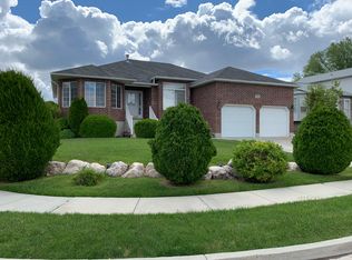 5560 S 3750 W, Roy, UT 84067