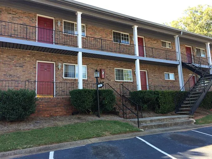 Westhampton Court