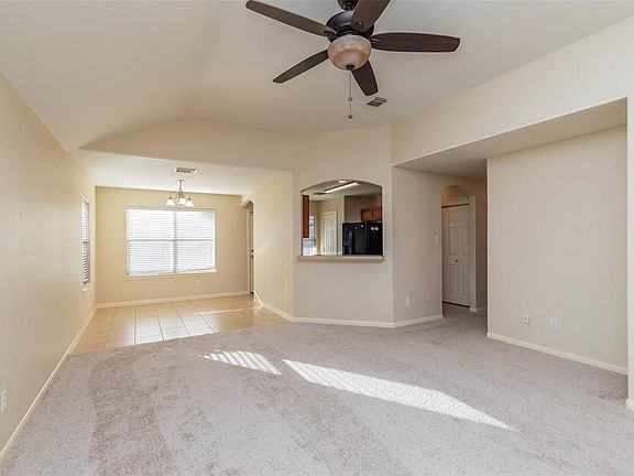 3rd image of 15807 Sarasam Creek Ct