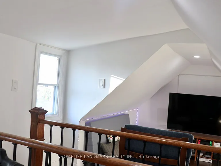 4 Northumberland St #2F — Photo 12