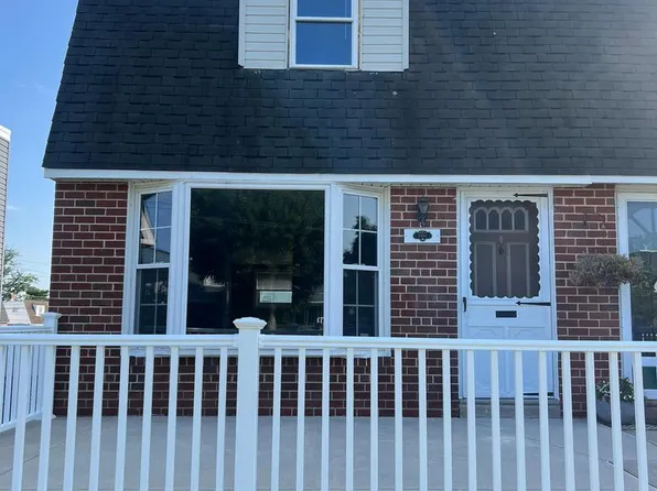 3466 Eden St, Philadelphia, PA 19114