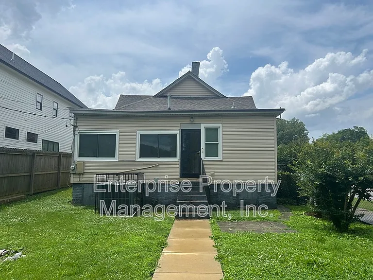 32 N Cooper St — Photo 13