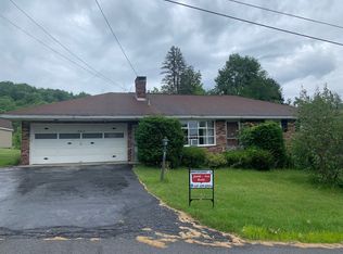 36 Northern Ter, Gloversville, NY 12078