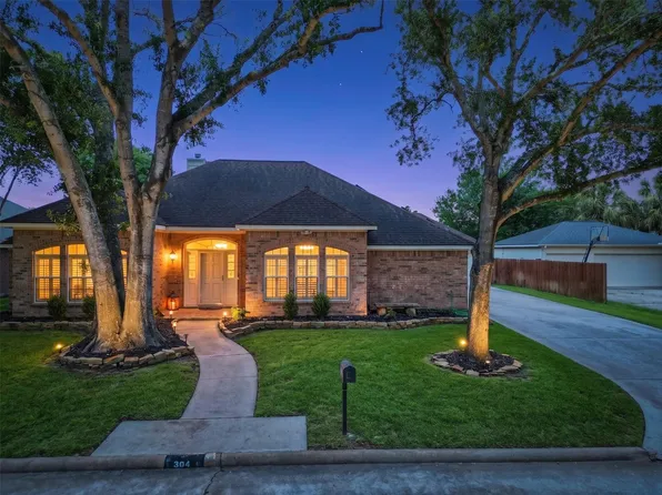 604 Westview Terrace Dr, Sealy, TX 77474
