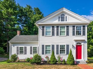 10 Chamberlain Ave, Sturbridge, MA 01566