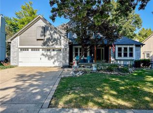 4200 SW Leeward Dr, Lees Summit, MO 64082