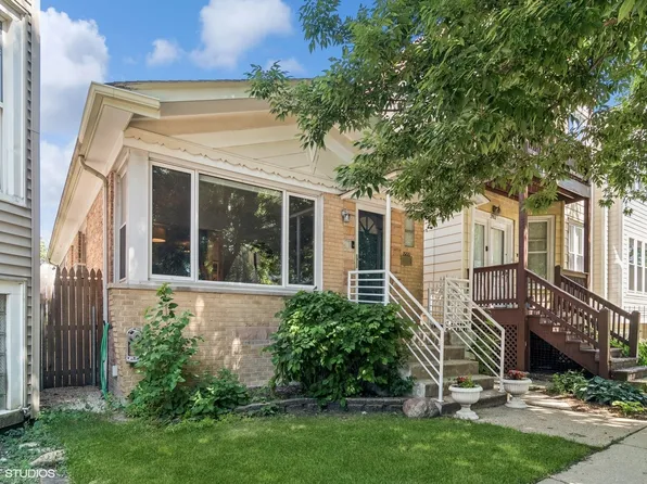 2900 N Woodard St, Chicago, IL 60618