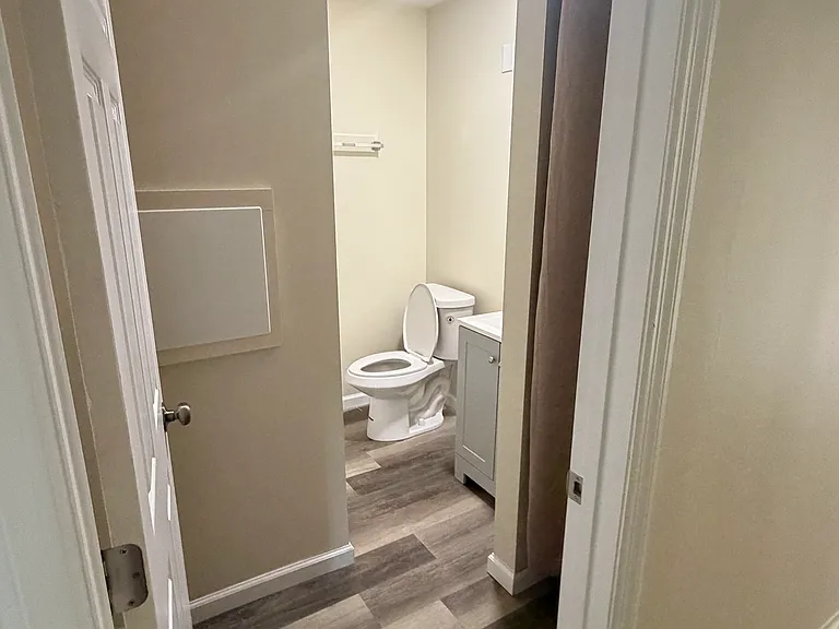 551 N Lee Ave — Photo 15