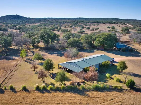 2687 County Road 373, Fredonia, TX 76842