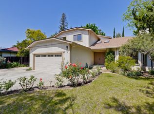 749 Edge Ln, Los Altos, CA 94024