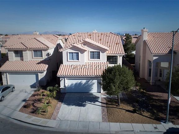2nd image of 3718 Horseshoe Mesa St