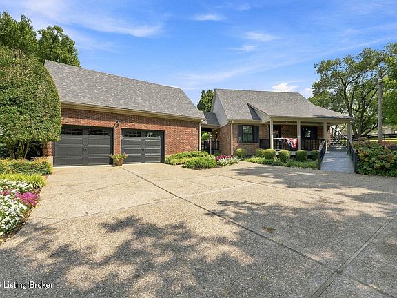 3rd image of 1799 Veechdale Rd
