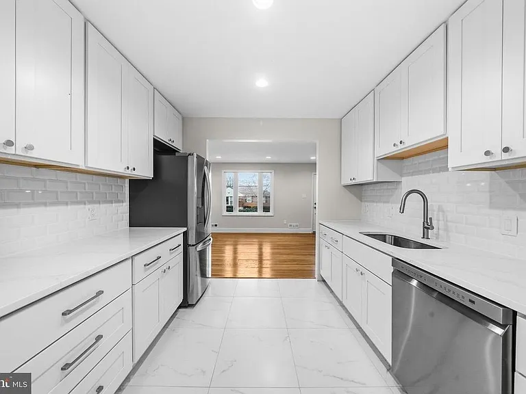 3608 Janet Rd — Photo 7
