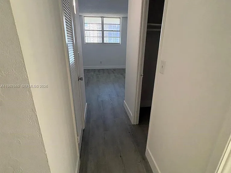 19390 Collins Ave #1623 — Photo 19