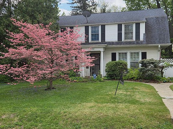 2nd image of 732 John St
