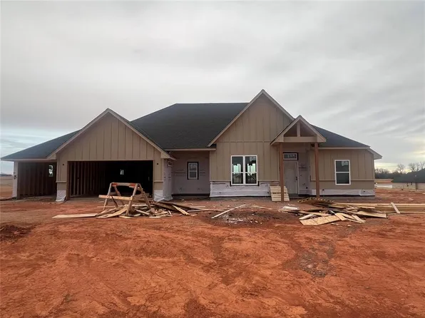 2446 Winding Ridge Dr, Blanchard, OK 73010