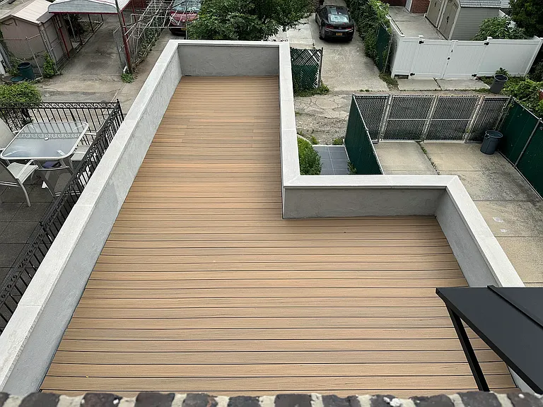 68-18 Clyde St #2 — Photo 3