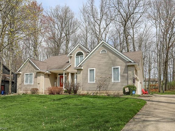 2nd image of 358 Woodbend Rd