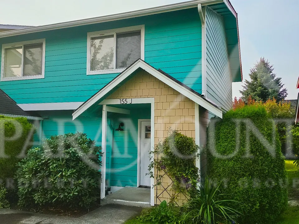 155 Myreboe St NE #10-J