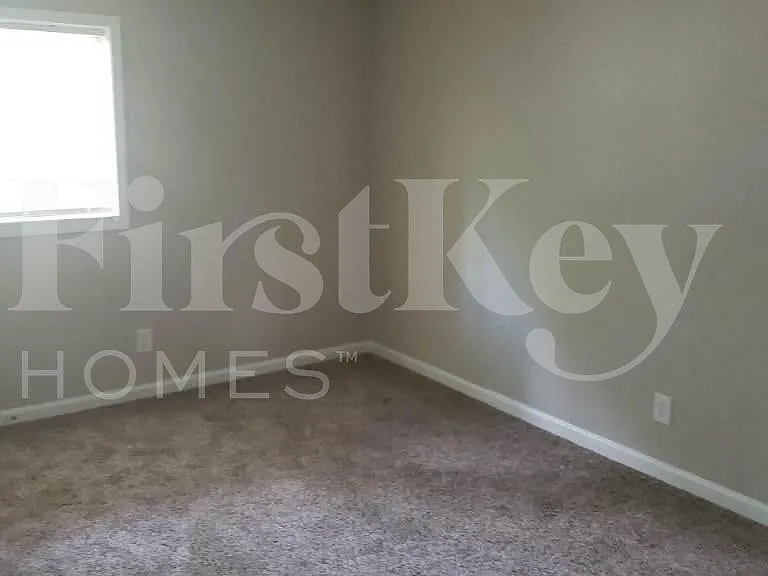 6741 Fallawater Cir — Photo 3