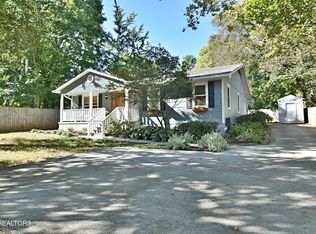 1105 SW Buena Rd, Knoxville, TN 37919