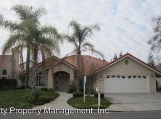 1063 E Omaha Ave, Fresno, CA
