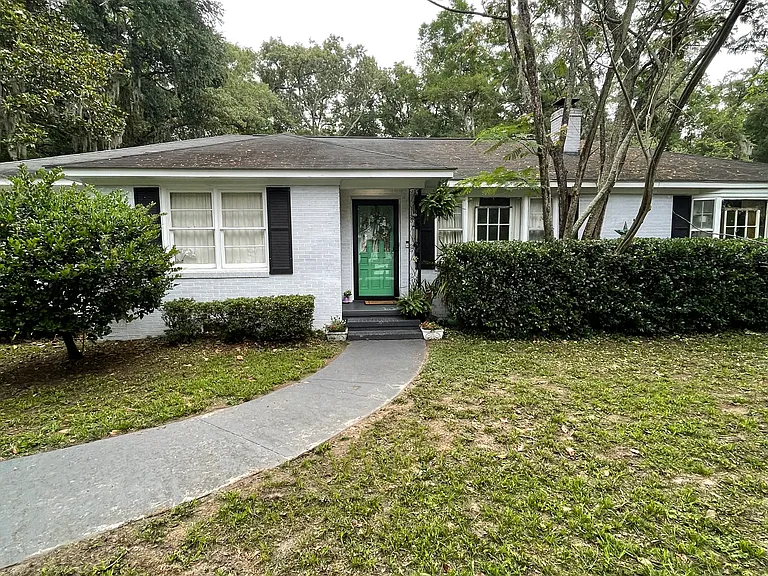 24 Pine Dr — Photo 3
