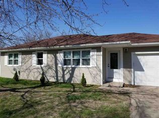 2617 Maplewood Ln, Sedalia, MO 65301