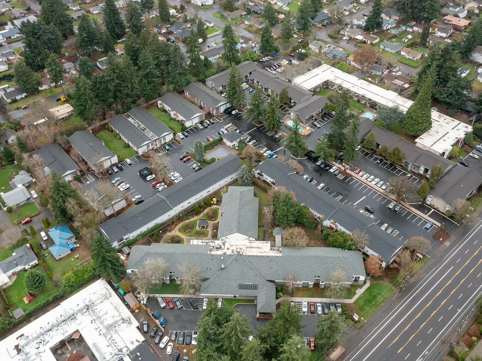 ONE MONTH FREE! Sagewood Estates | Pet-Friendly 1 & 2 Bedroom Apartments in NE Portland — Photo 3