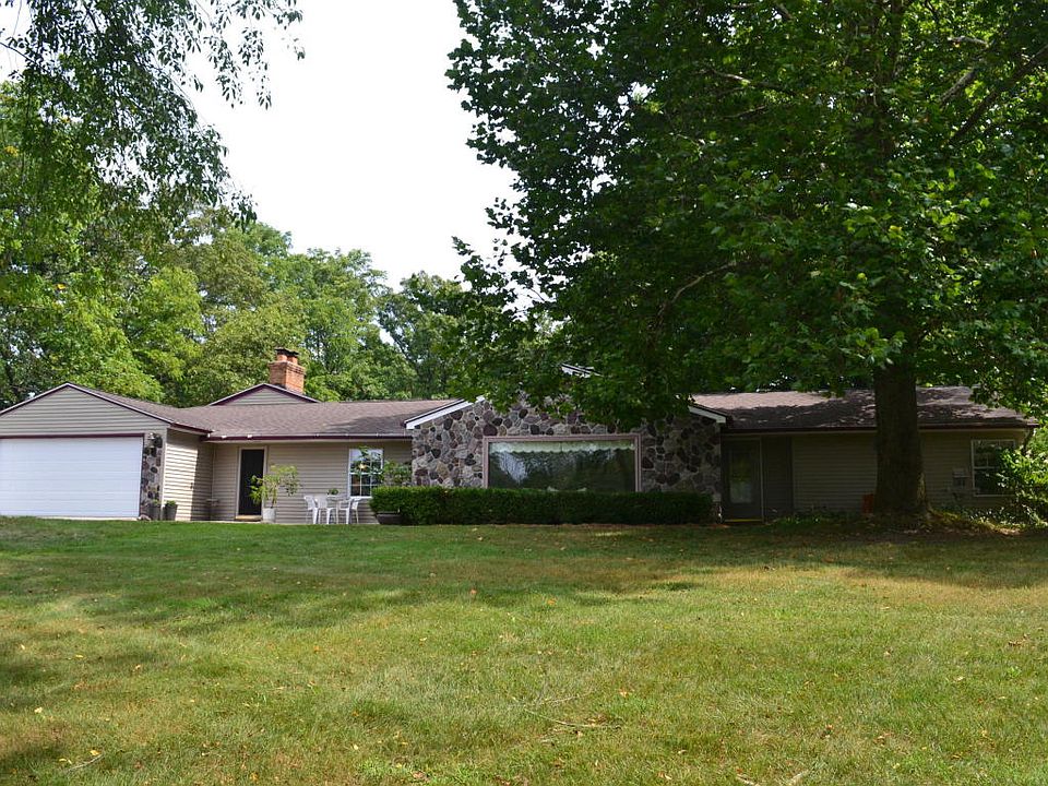 1st image of 46 Honey Creek Ave NE