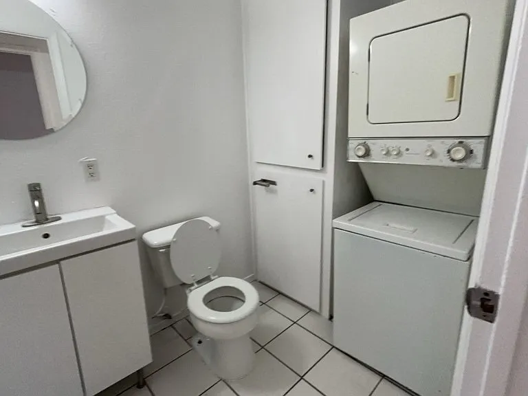 1377 Lorilyn Ave #4 — Photo 6