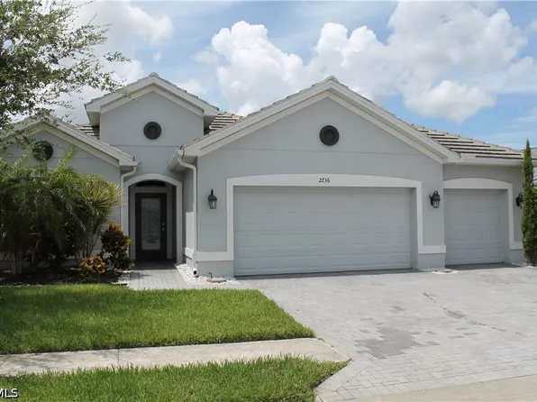 2736 Lambay Ct, Cape Coral, FL 33991