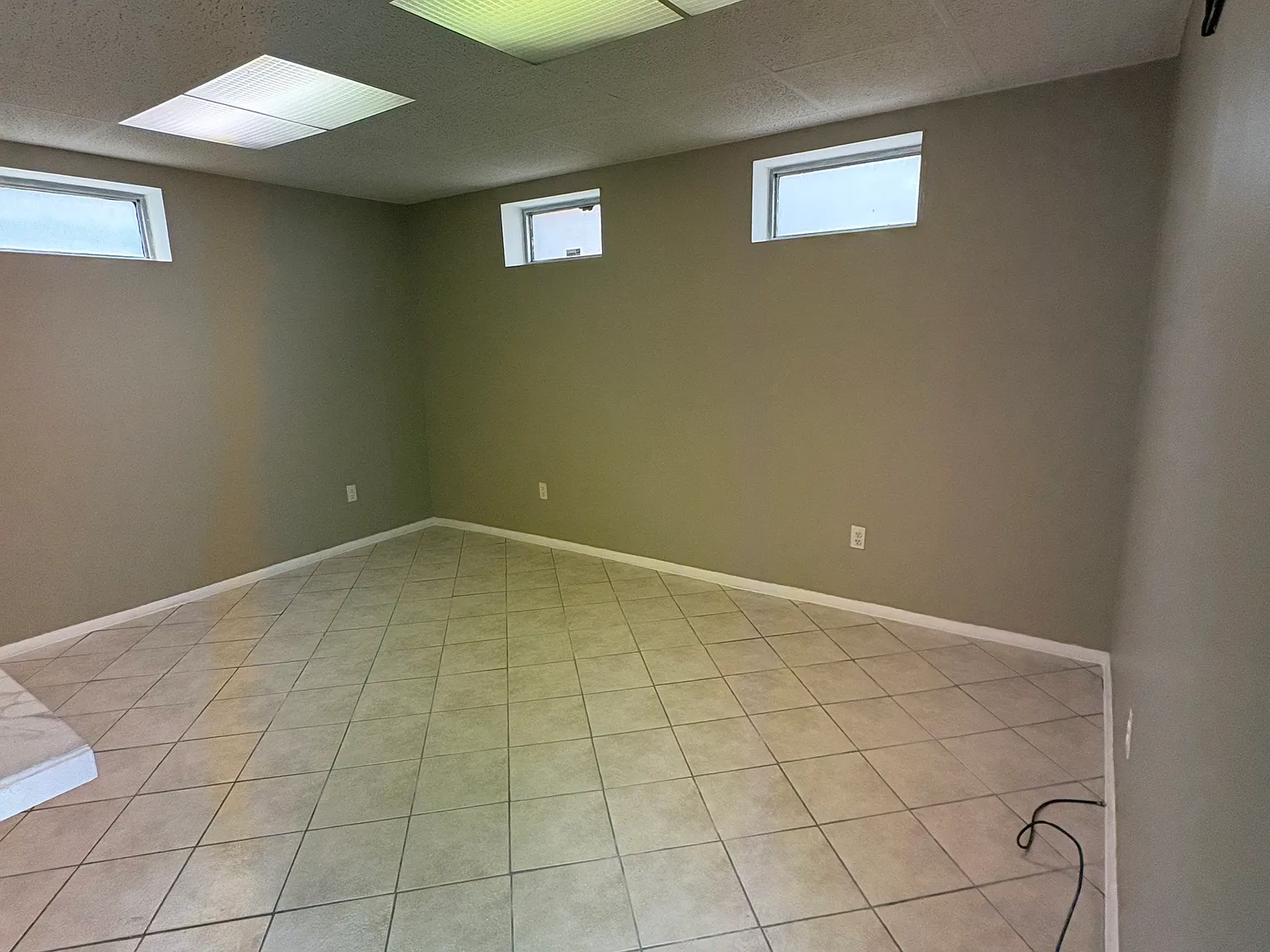 2 bed, 700 sqft, $1,500 — Photo 2