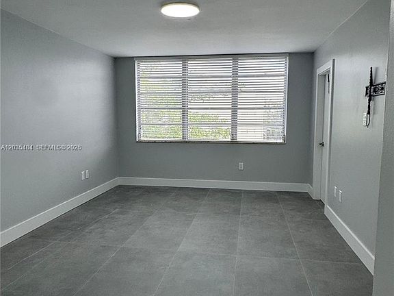 4th image of 1680 NE 191st St APT 310-2