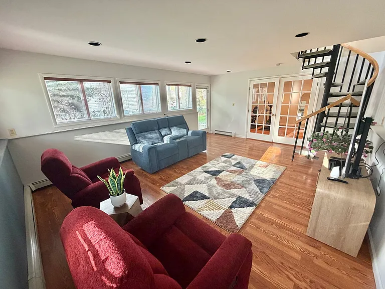 29 Carriage Hill Ln — Photo 24