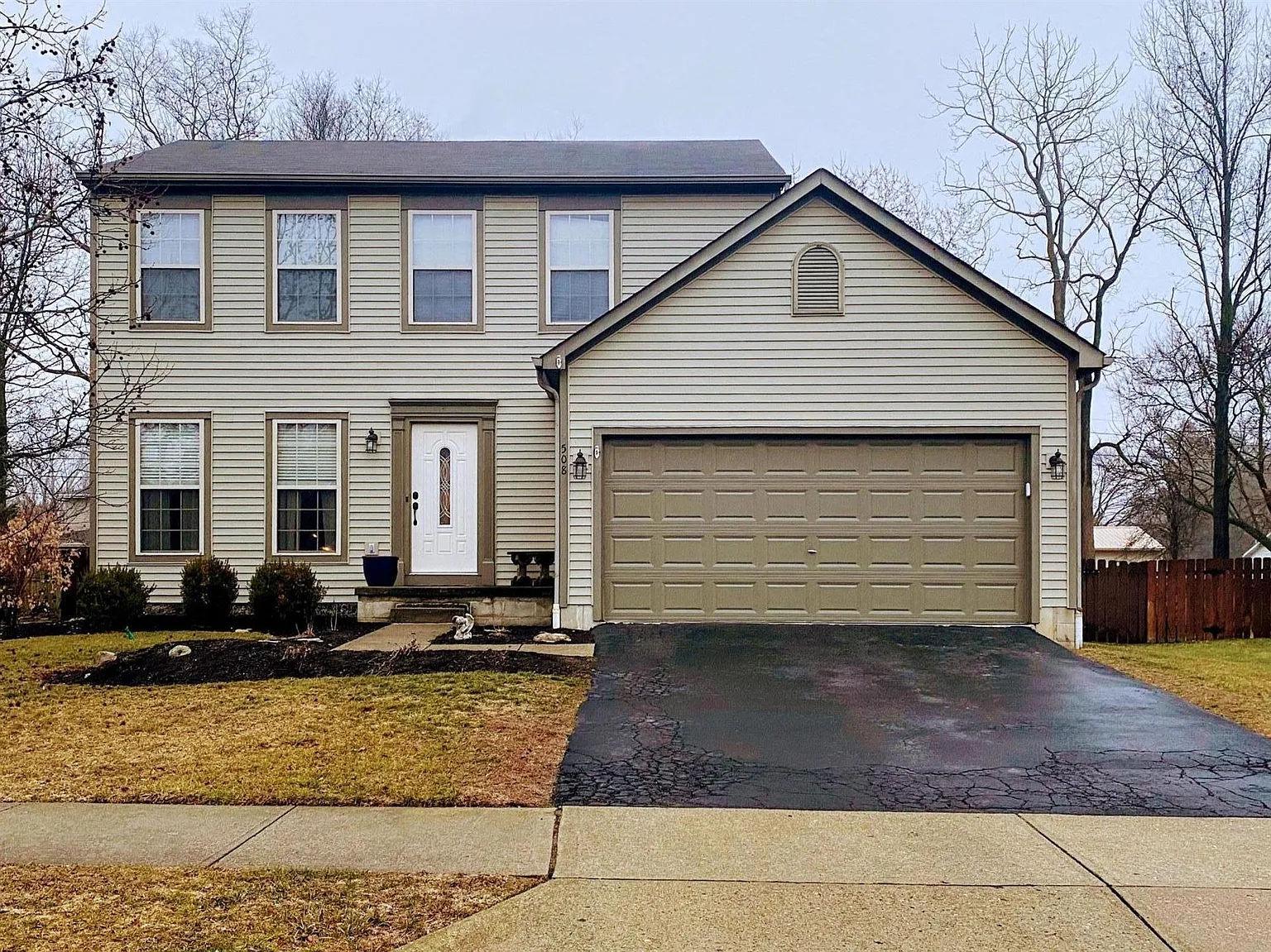 508 Durham Ln photo 1